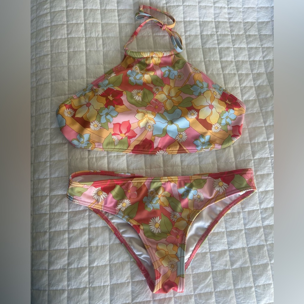 Billabong 3 Piece Bikini Set Girls Size 14 Excellent Condition Worn Once!
